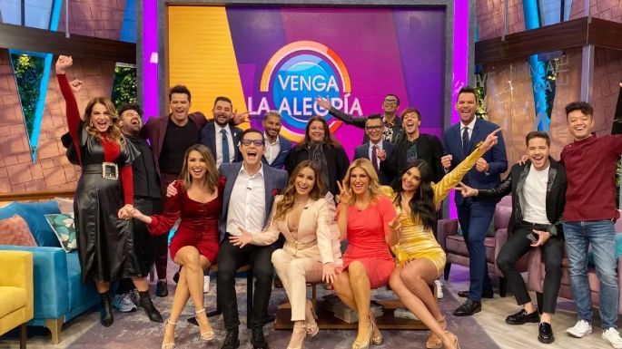 Tras 15 años en Televisa y llegar a TV Azteca, conductora confirma que saldría de 'VLA'