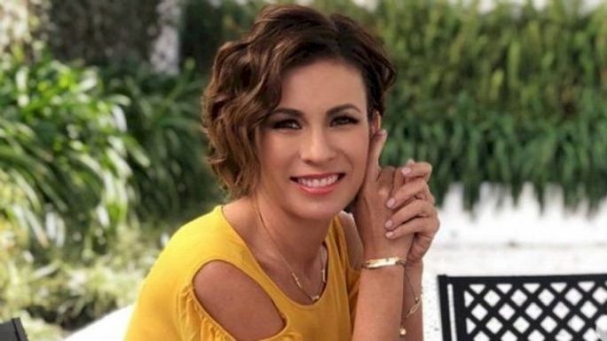 Ingrid Coronado posa con distinguida falda verde y deja en shock a sus fans de TV Azteca