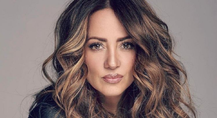 Televisa: Andrea Legarreta llega a Instagram y deslumbra a sus fans con este increíble ‘look’ café