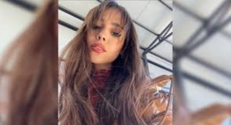 Desde los 'Latin American Music Awards', Danna Paola presume belleza con encantador 'look' plateado