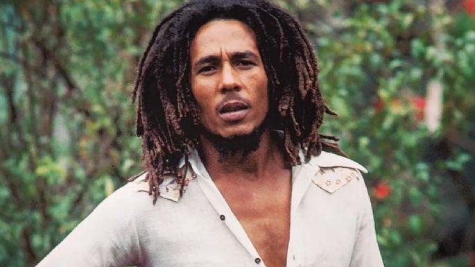 Esta famoso actor británico interpretará a Bob Marley en la siguiente biopic del cantante de reggae