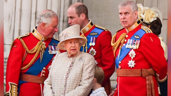 Golpe a la Reina Isabel II: Príncipe Andrés recibe acusación de acoso por exempleada de la Corona