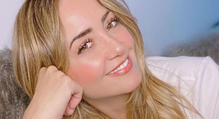 (FOTO) Andrea Legarreta se viste de blanco y deslumbra a toda Televisa; este es su coqueto 'look'