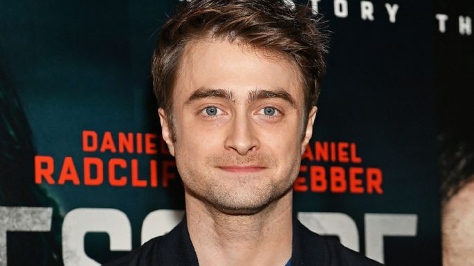 Daniel Radcliffe luce irreconocible en su nueva transformación para la película de 'Weird Al' Yankovic