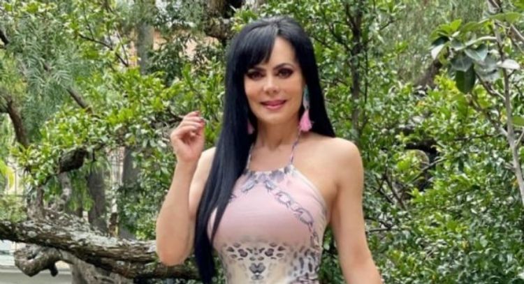 Maribel Guardia se enfunda en coqueto vestido rosa y le llueven halagos; este es su look
