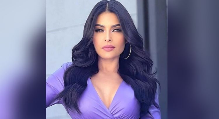 Kristal Silva se enfunda en elegante vestido azul y derrocha belleza en TV Azteca