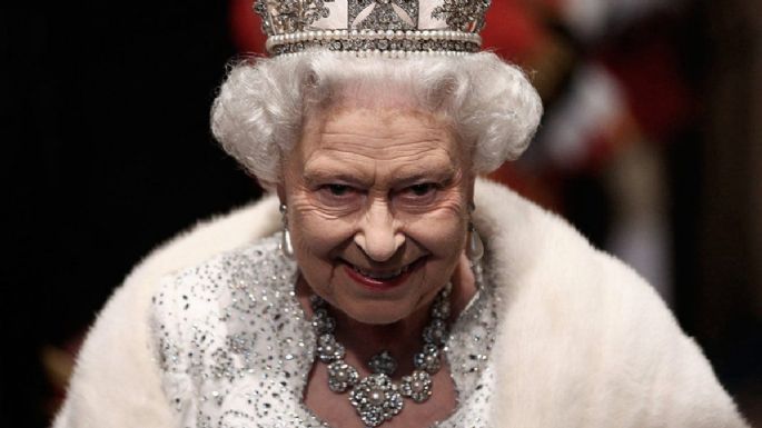 Usuarios de Twitter reaccionan de esta manera a la 'muerte' de la reina Isabel II de Inglaterra