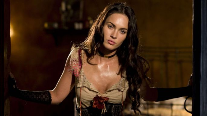 Megan Fox hace suspirar en esta prenda de red que deja poco a la imaginación