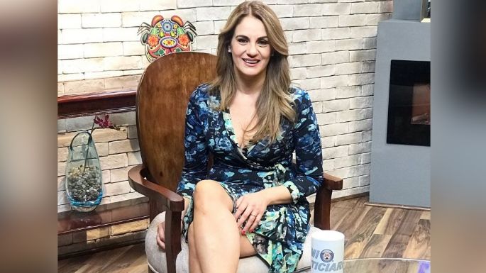 ¡Adiós TV Azteca! Tras 15 años en Televisa, Flor Rubio es despedida de 'VLA'