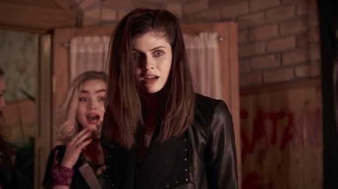 Alexandra Daddario protagonizará esta nueva serie de terror sobre una mujer descendiente de brujas