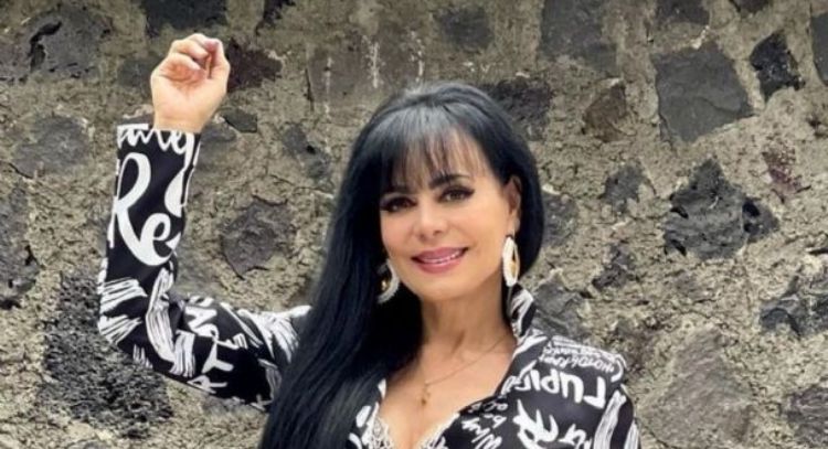 Maribel Guardia se enfunda en coqueto look claro y deslumbra a todo Internet