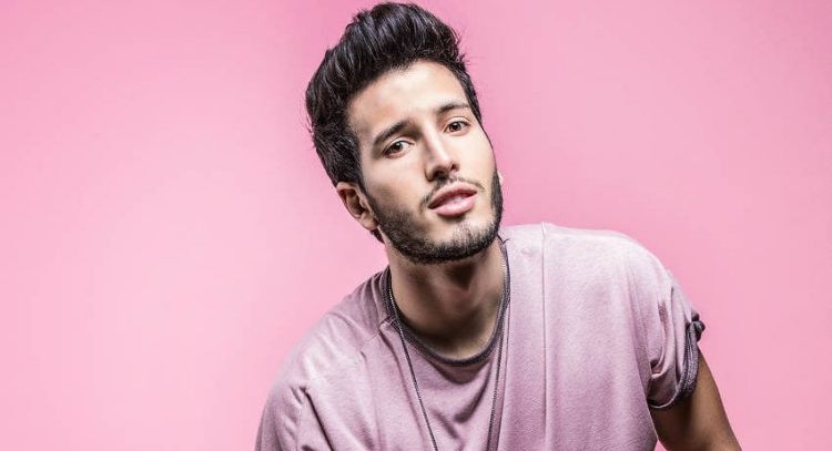 Sebastián Yatra presenta sus nuevas canciones en 'The Tonight Show' tras iniciar su gira en México