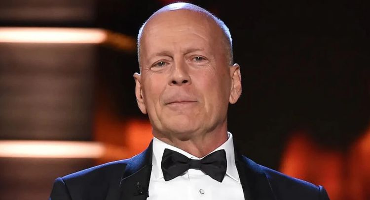 Bruce Willis es visto por primera vez luego de la revelación de su terrible diagnostico; así luce