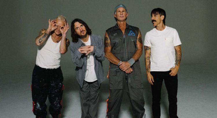 Los Red Hot Chili Peppers hacen un recorrido por la historia de la música en su nueva canción
