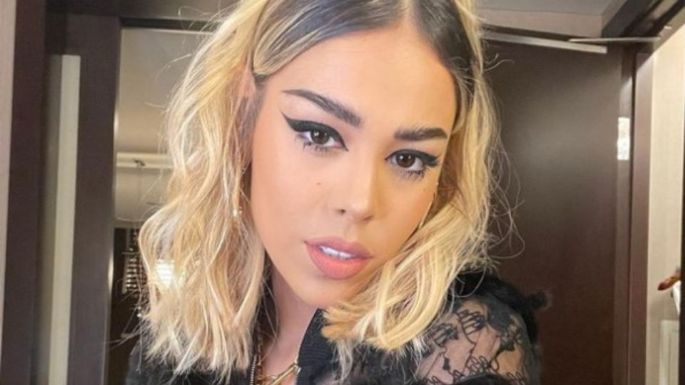 Danna Paola deja al descubierto su diminuta cintura con este atrevido outfit