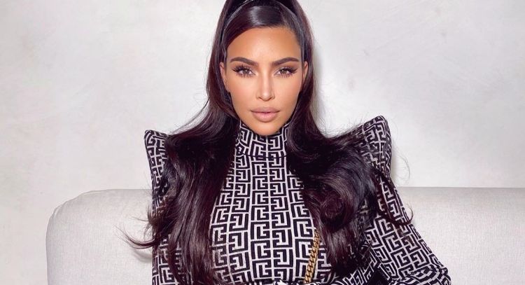 Kim Kardashian revela que está abierta a tener una nueva relación pues es una romántica empedernida