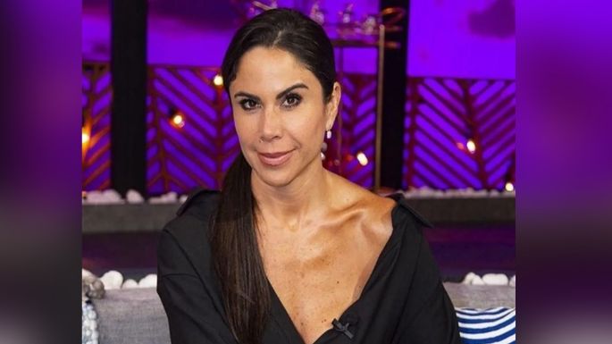 Paola Rojas deja boquiabierto a Televisa al lucirse espectacular en coqueto 'outfit'