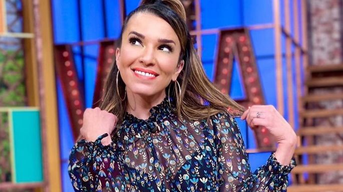 ¿Adiós TV Azteca? Tras veto de Televisa, Laura G se ausenta de 'VLA' y la destrozan