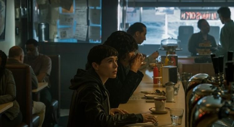 Los nuevos carteles de 'The Umbrella Academy' destacan a Viktor Hargreeves y su homólogo alterno