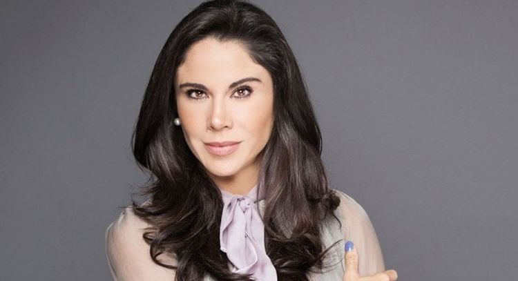 'Glamour' en Televisa: Paola Rojas reaparece en Instagram y enamora con este encantador 'look' claro