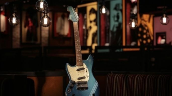 Subastarán en todo el mundo la guitarra que Kurt Cobain tocó en 'Smells Like Teen Spirit'