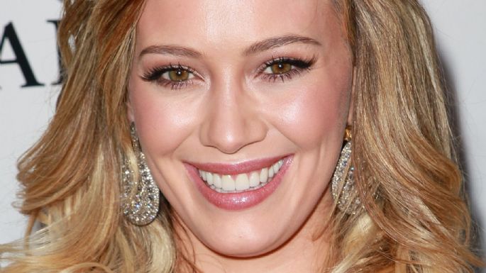 Hilary Duff impacta al posar como Dios la trajo al mundo para 'Women’s Health'