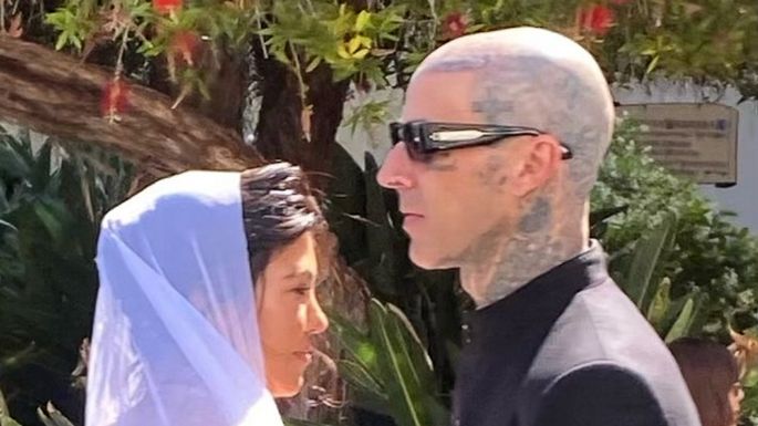 Kourtney Kardashian y Travis Barker estarían legalmente casados tras su boda falsa en Las Vegas