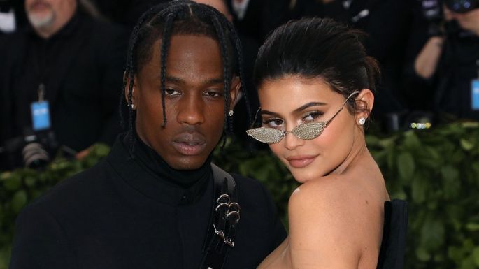 Maravilloso: Travis Scott, novio de Kylie Jenner, dona 1mdd a estudiantes universitarios