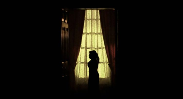 El póster de 'Doctor Jekyll' revela el primer vistazo a Eddie Izzard en el clásico de terror