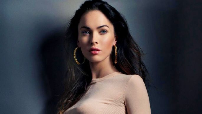 Megan Fox roba suspiros en este vestido de red transparente que deja todo expuesto