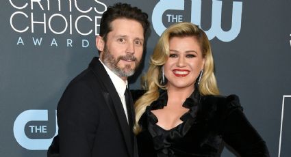 Exesposo de Kelly Clarkson la demanda para exigirle esto sobre el rancho de la cantante