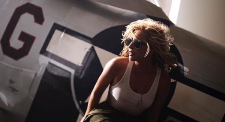 Lady Gaga estrena el nuevo videoclip de 'Hold My Hand' para la próxima película de Tom Cruise