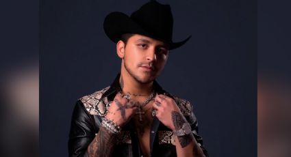 Christian Nodal besa a Carolina Ross en pleno concierto; ¿tienen un romance?