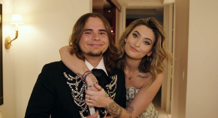 Prince y Paris Jackson honran a su padre Michael Jackson en los Premios Tony de este año
