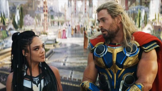 Mira el nuevo clip de 'Thor: Love and Thunder' que muestra a Zeus como el poderoso Dios del trueno