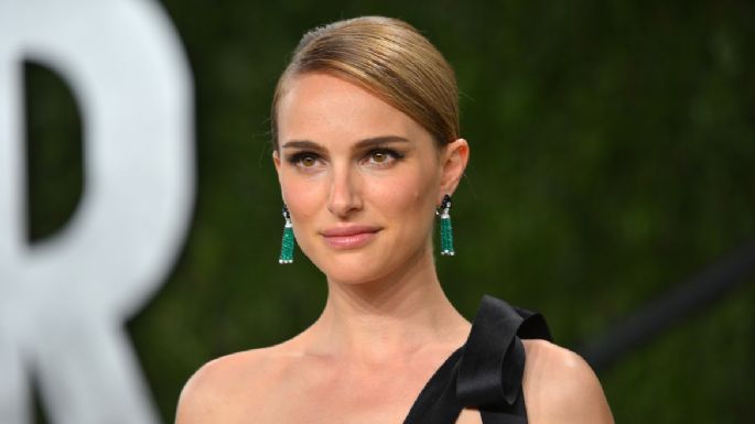 Natalie Portman deja ver sus piernas tonificadas durante el estreno de 'Thor: Love and Thunder'