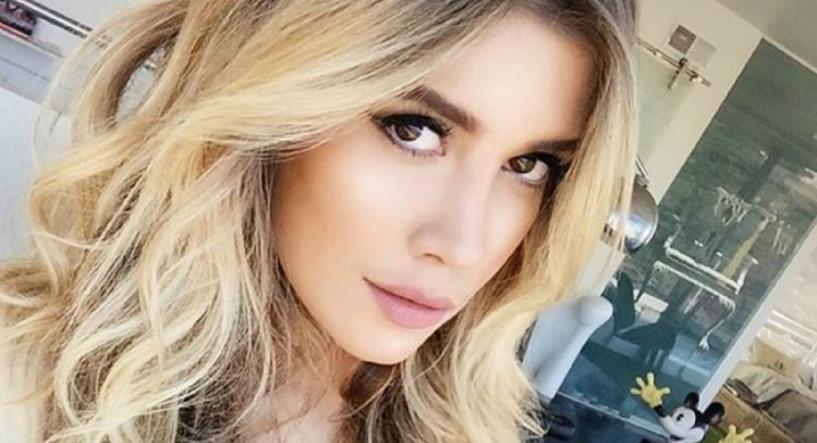 Tras rumores de matrimonio, Michelle Salas reaparece y sorprende con coqueto conjunto deportivo