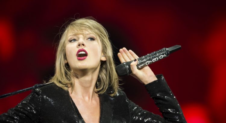 Taylor Swift revela datos curiosos sobre su nueva canción, 'Carolina'