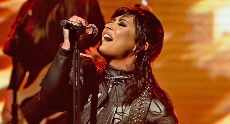 Demi Lovato lanza un adelanto de su nuevo sencillo 'Substance' del próximo álbum 'HOLY FVCK'