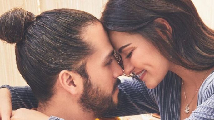 ¡Nueva familia! Maite Perroni y Andrés Tovar presentan por primera vez a su hija con tierna FOTO