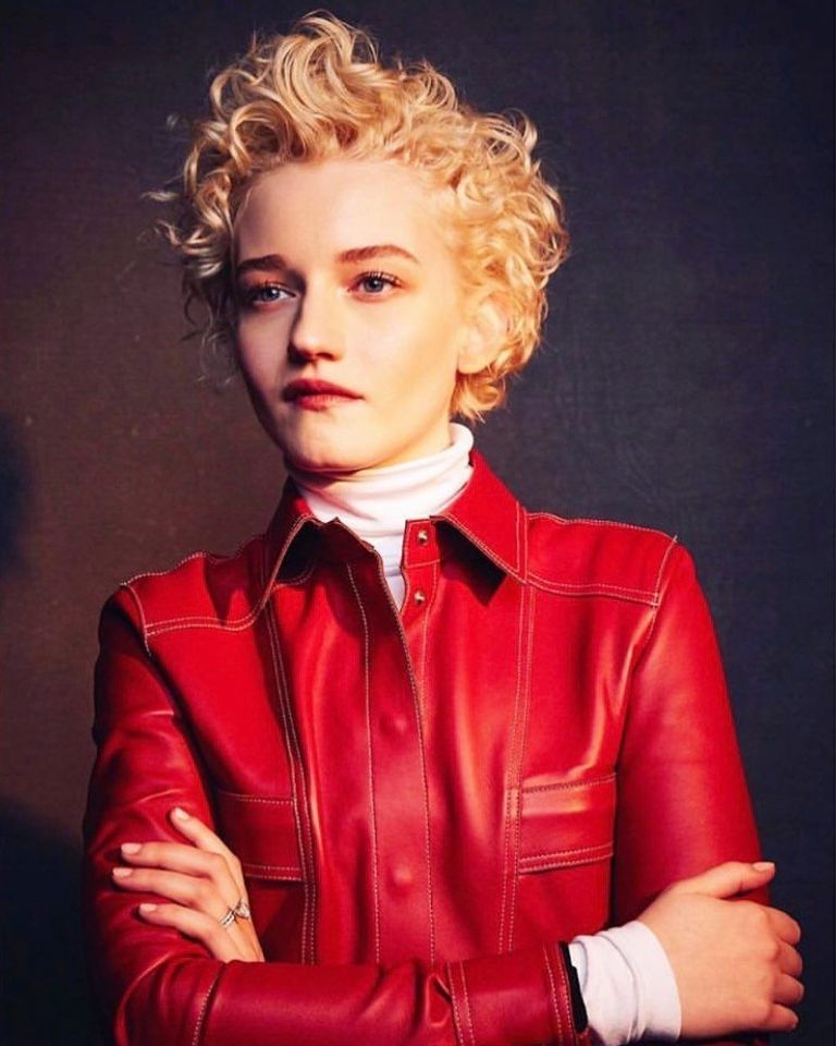 Julia Garner