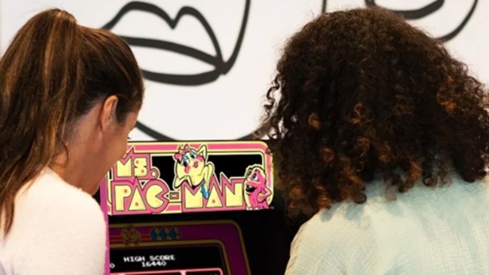 Arcade1Up presenta los nuevos gabinetes inspirados en los juegos 'Ms. Pac Man' y 'Street Fighter'