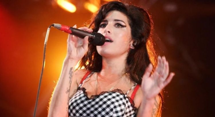 'Back to Black': Anuncian a la directora encargada de realizar la biopic de Amy Whinehouse