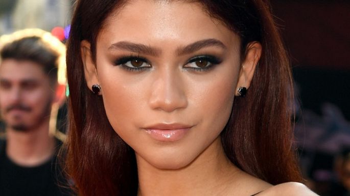 Zendaya es llevada al hospital luego de que se cortara el dedo haciendo esto; Le dieron puntadas