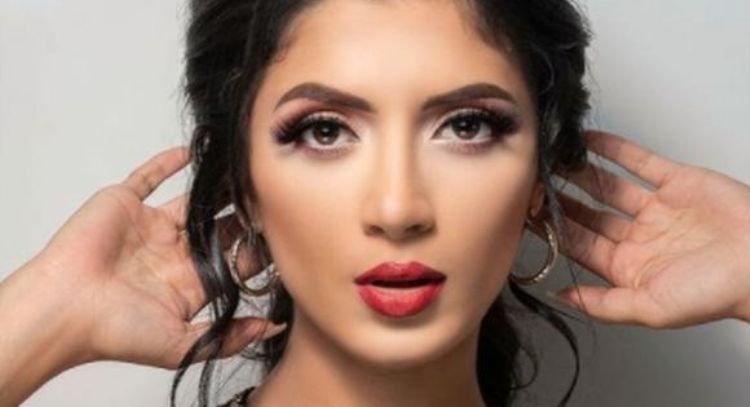 (Fotos) Kimberly Flores presume cuerpazo al posar con despampanante mini vestido