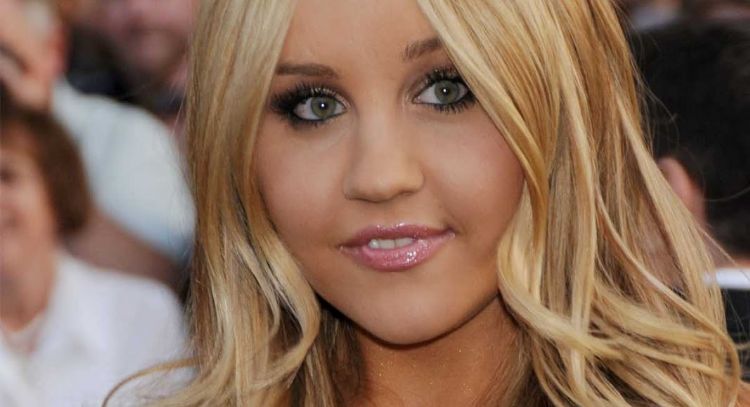 Amanda Bynes continúa en  hospital psiquiátrico luego de que la encontraran sin ropa en Los Ángeles