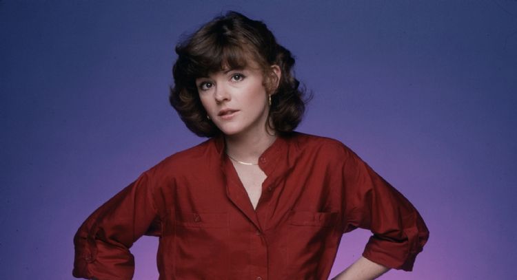 Muere estrella de 'Embrujadas', Rebecca Balding; Esta es la causa del fallecimiento