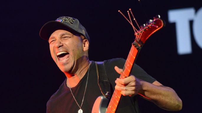 VIDEO: Tom Morello es arrojado del escenario por su propio equipo de seguridad; esta es la razón