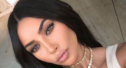 Kim Kardashian luce atrevida e irreconocible en este traje de baño en donde parece modelo de los 70