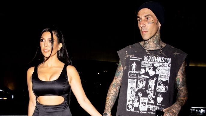 Kourtney Kardashian se postula después de que Travis Barker fuera llevado de emergencia